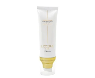 کرم ضدآفتاب +SPF50 بی رنگ مناسب انواع پوست لدورا کر ۸۰ میلی لیتر